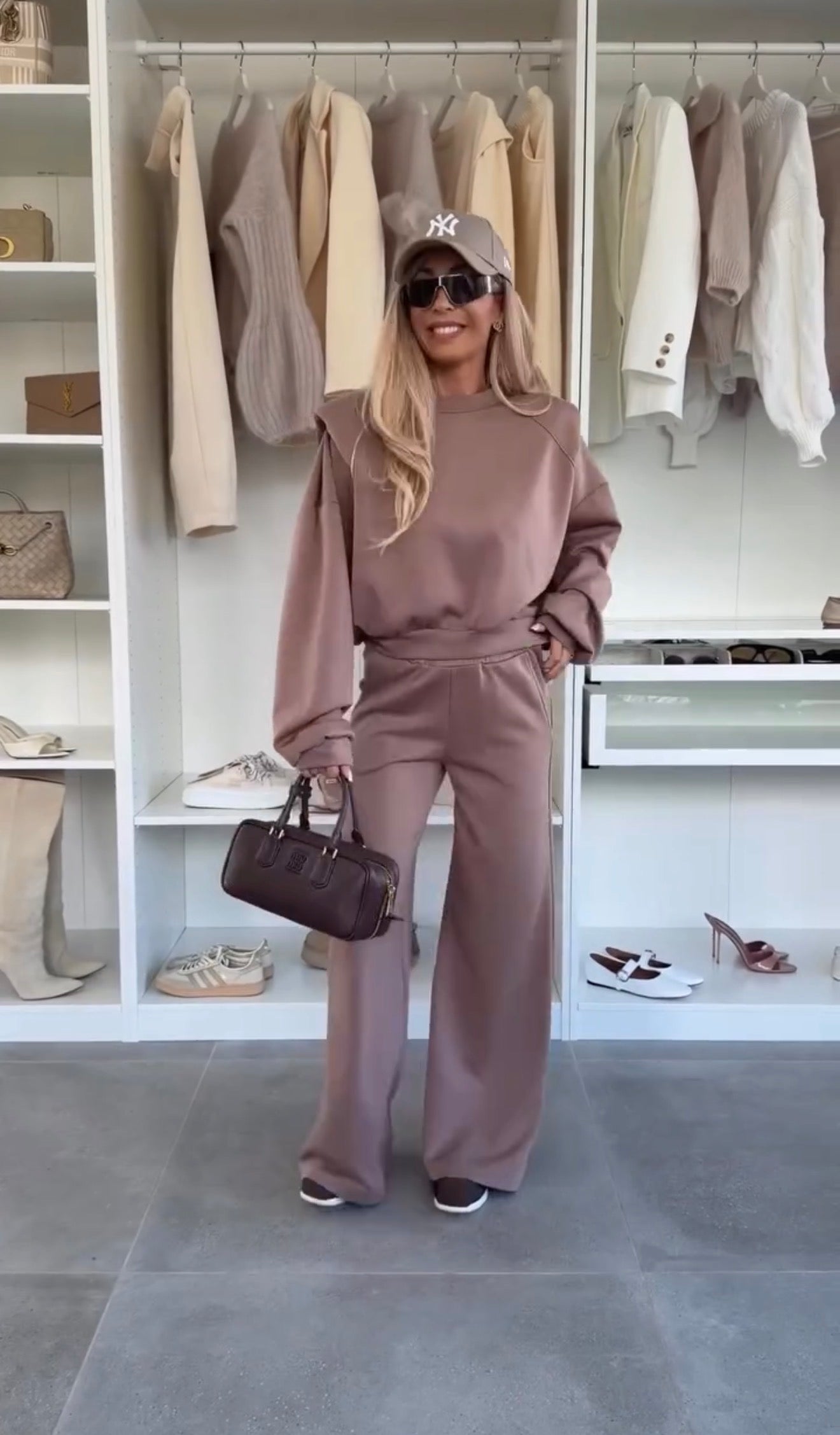 Candy Set Valmont — Conjunto Sudadera Crop & Wide Leg | Dulzura con Actitud