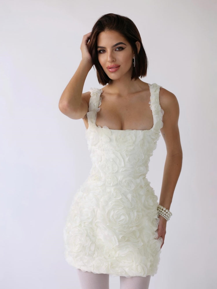Jennifer Valmont — Vestido Mini Corset con Flores Bordadas | Primavera 2026