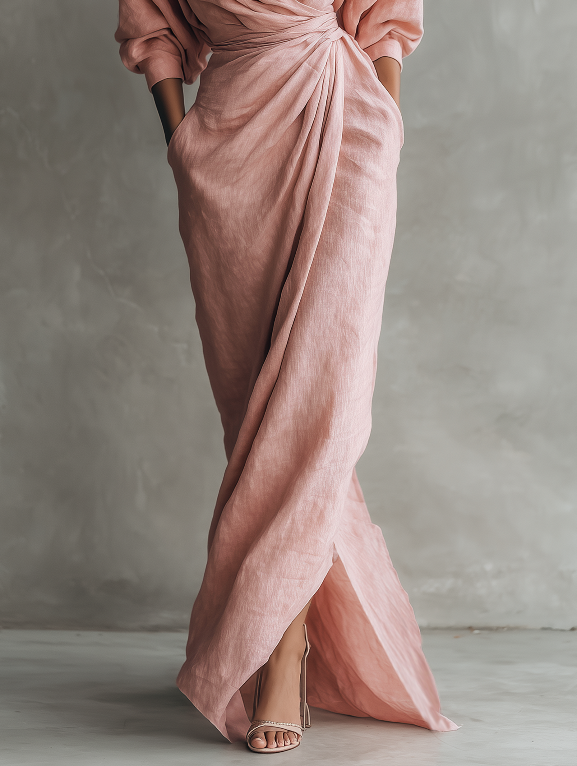 Rosée Valmont — Vestido Maxi Minimalista Rosa Lino & Escote en V | Pureza Primaveral