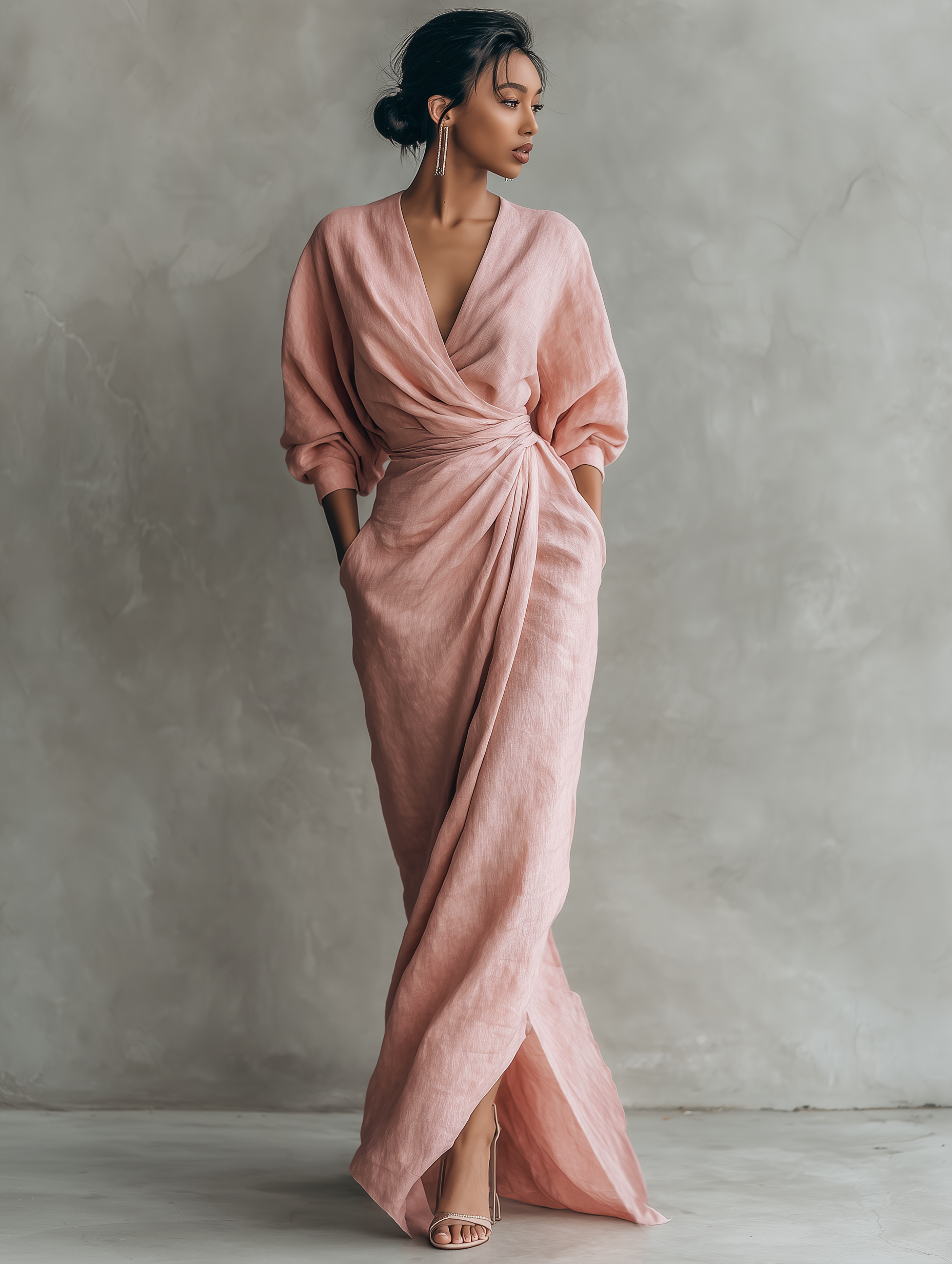 Rosée Valmont — Vestido Maxi Minimalista Rosa Lino & Escote en V | Pureza Primaveral