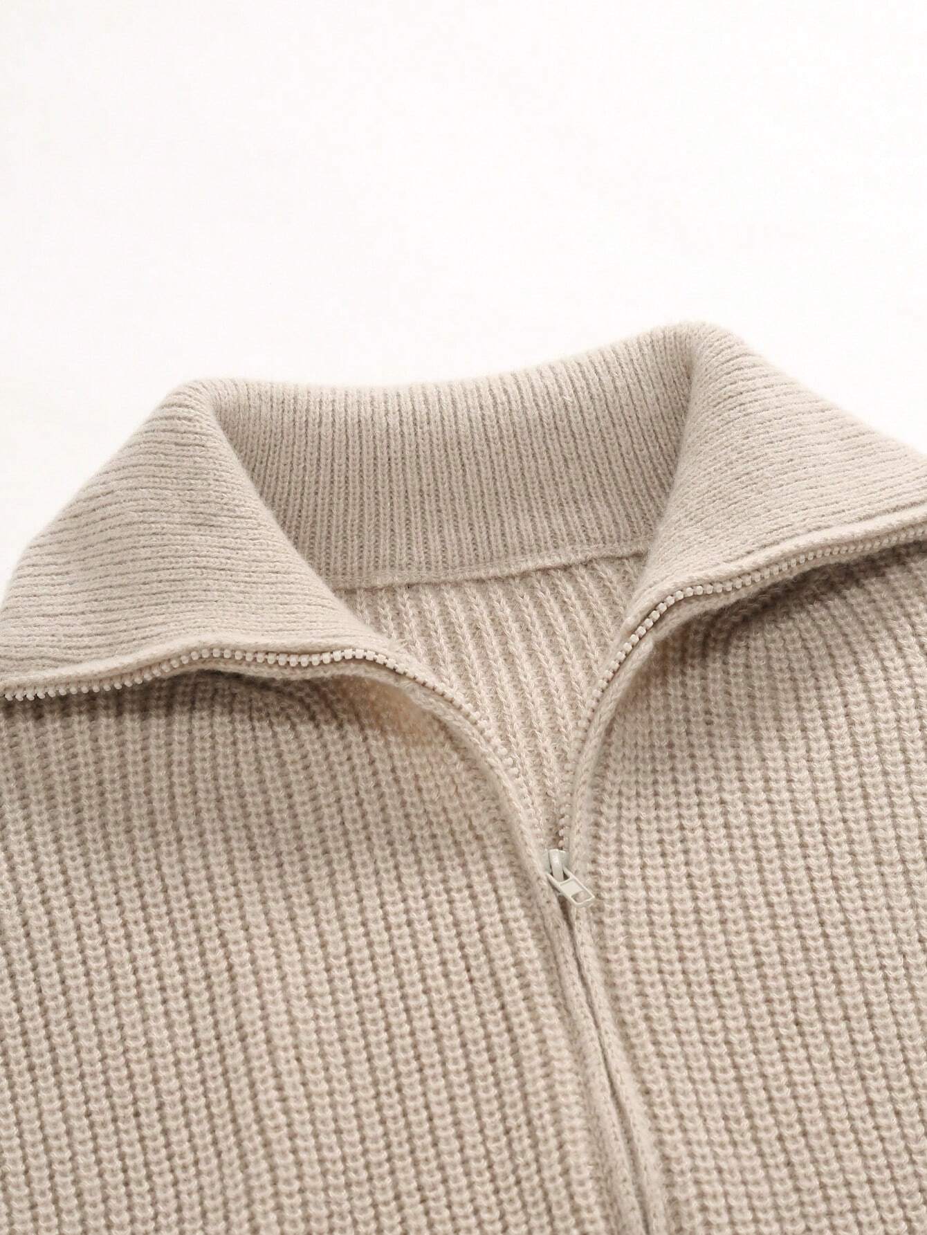 Cardigan Zip Valmont — Distinción sin esfuerzo | Beige