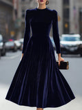 Velvet Valmont — Vestido Midi de Terciopelo | Sensualidad Suave
