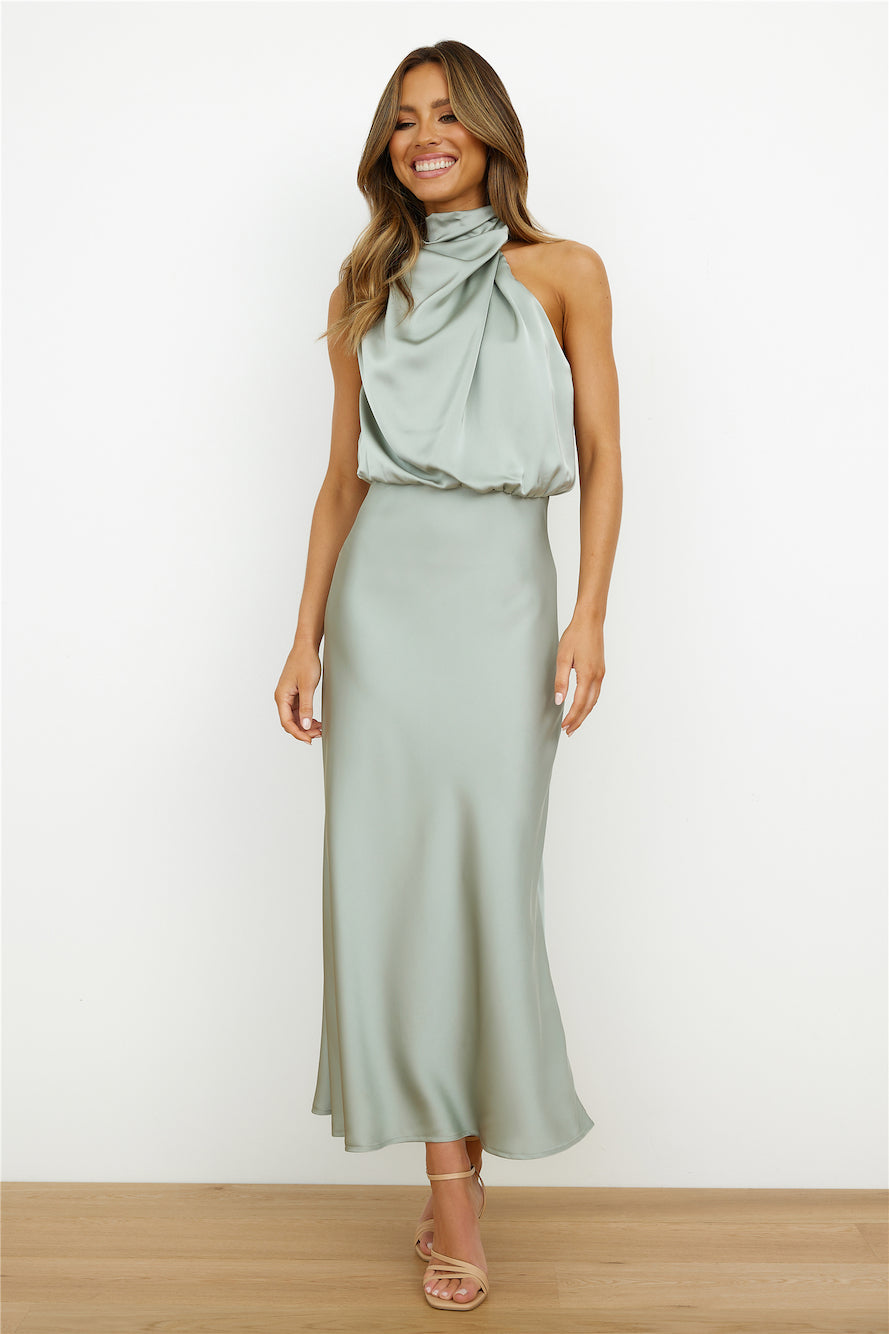Mariana Valmont — Vestido Escote Americano | Verano 2026