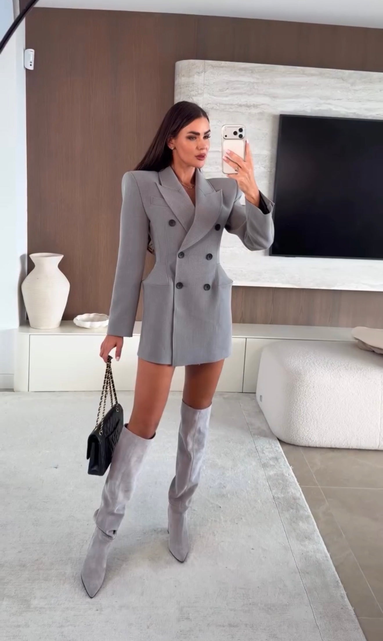 Madame Élégance Valmont — Vestido Blazer Doble Botonadura | Autorité