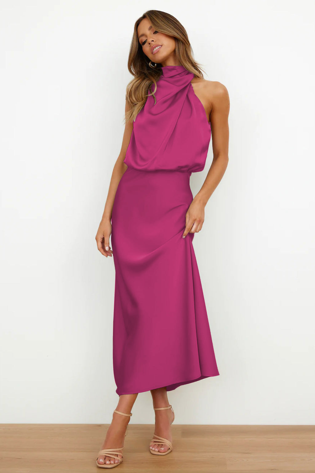 Mariana Valmont — Vestido Escote Americano | Verano 2026