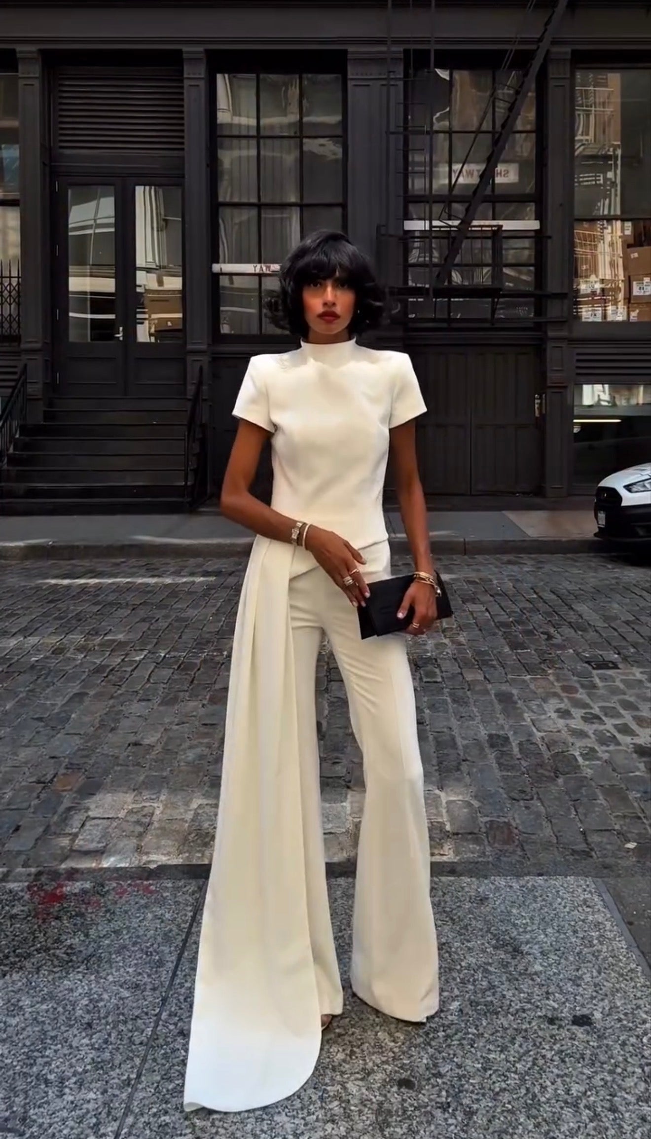 London Asymm Valmont — Conjunto Top Asimétrico & Palazzo | Silueta Minimalista