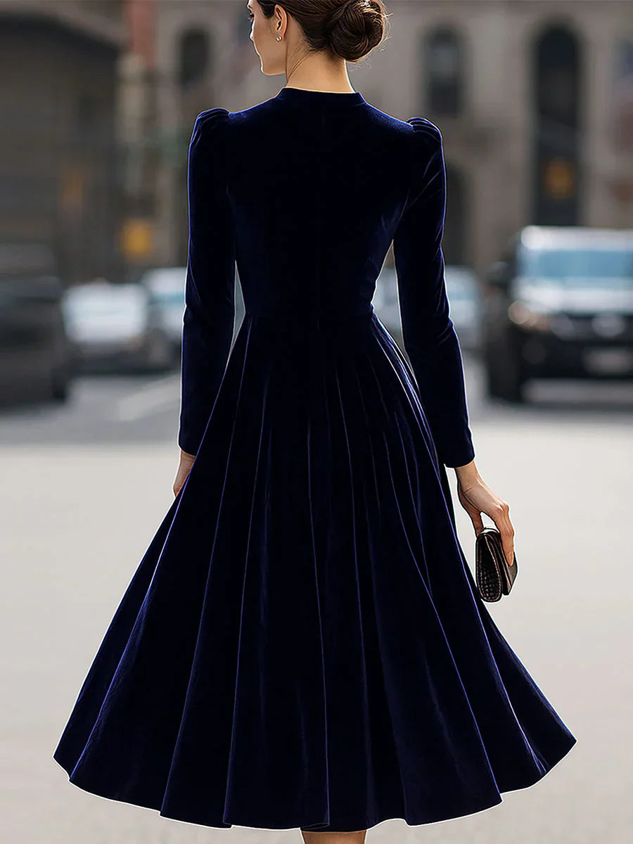 Velvet Valmont — Vestido Midi de Terciopelo | Sensualidad Suave