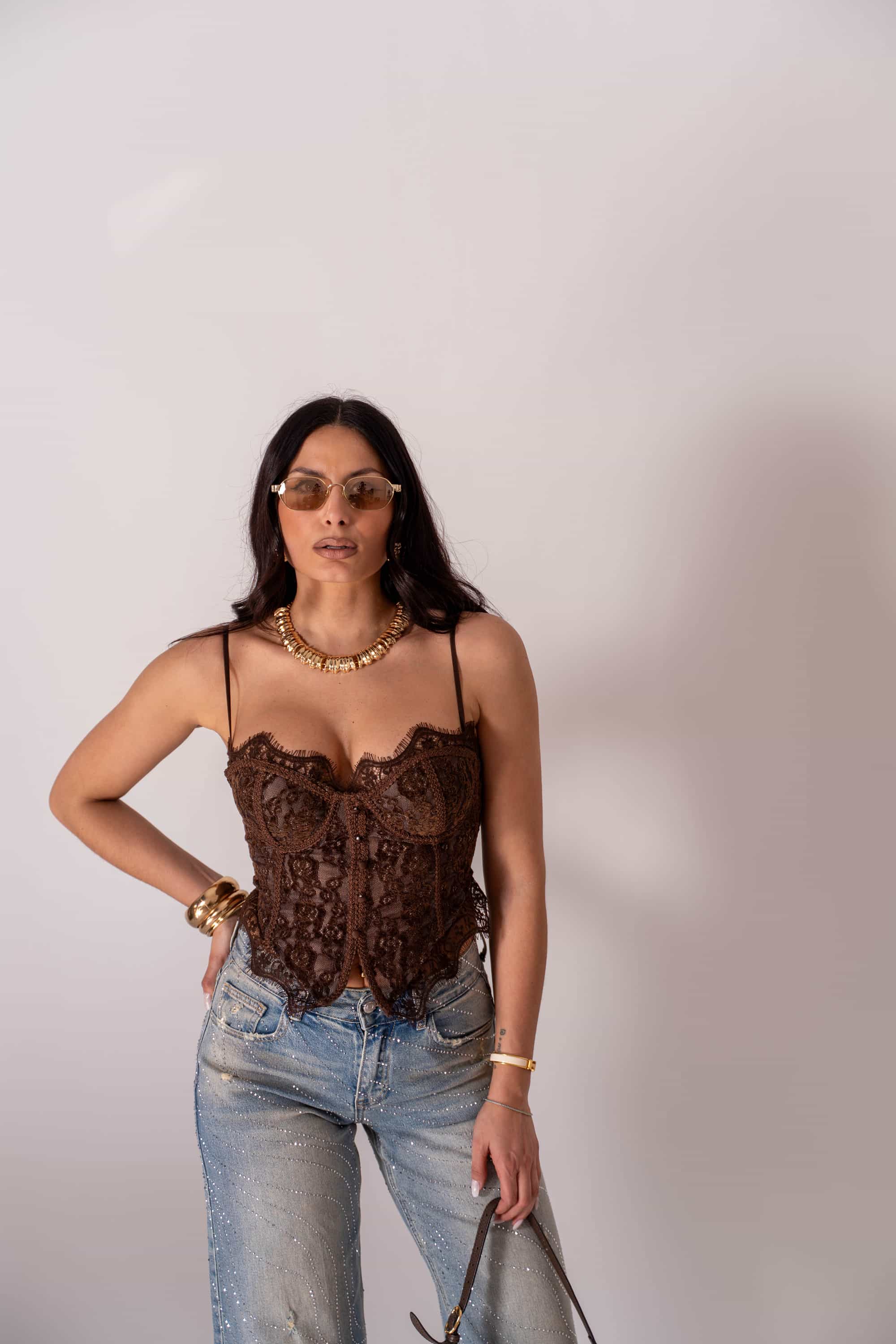 Caramel Valmont — Top Corsé Marrón | Calidez Audaz