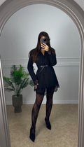 Lara Dentelle Valmont — Vestido Blazer con Encaje & Cinturón | Douce Force