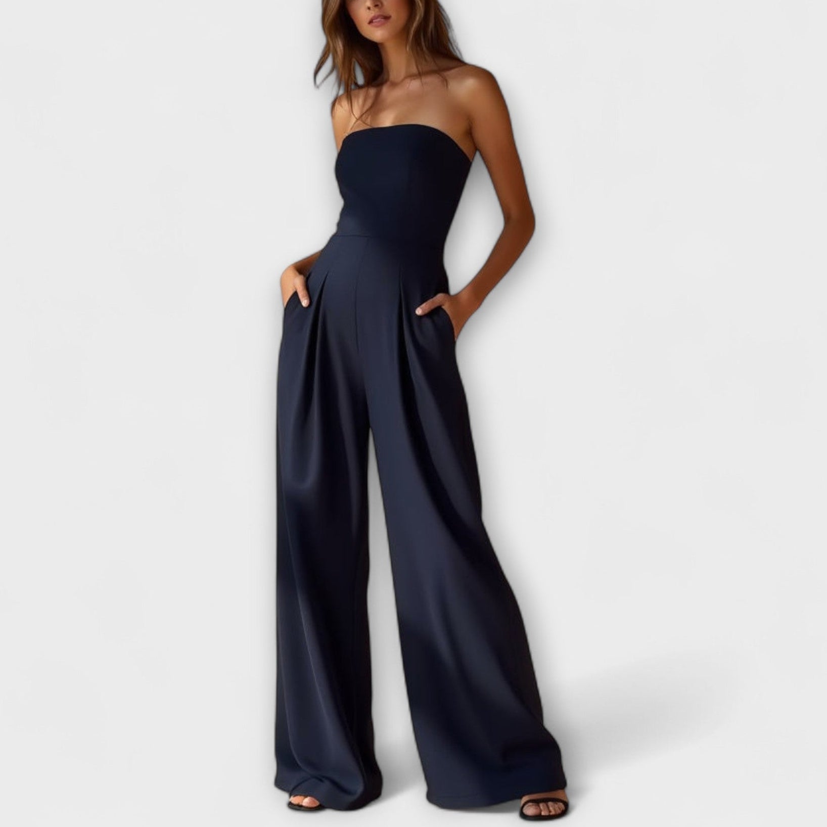 Mono Kiora Valmont — Elegancia irresistible | Elegante