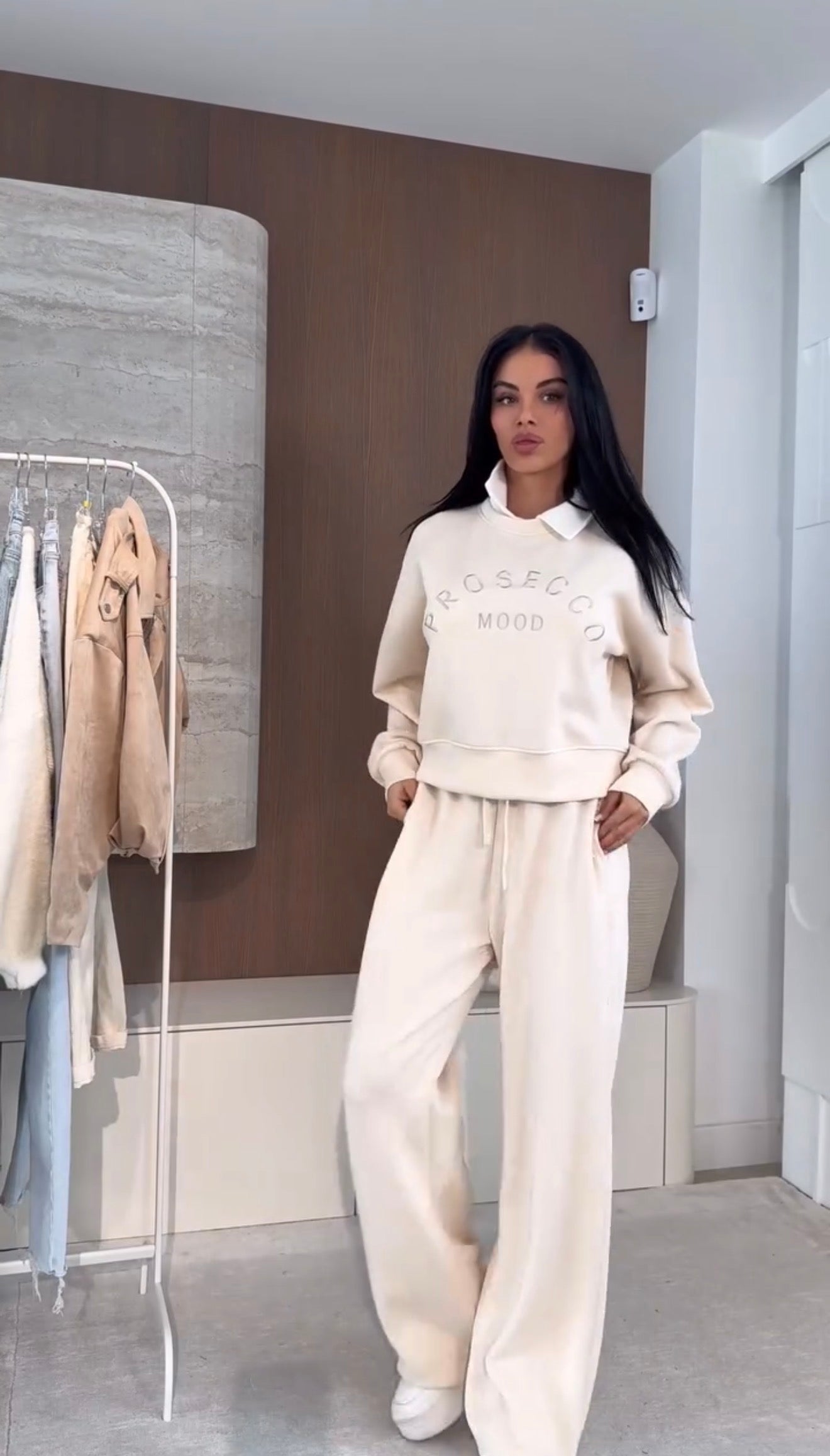 Nadia Set Valmont — Conjunto Sudadera Polo & Wide Leg | Clase sin Esfuerzo