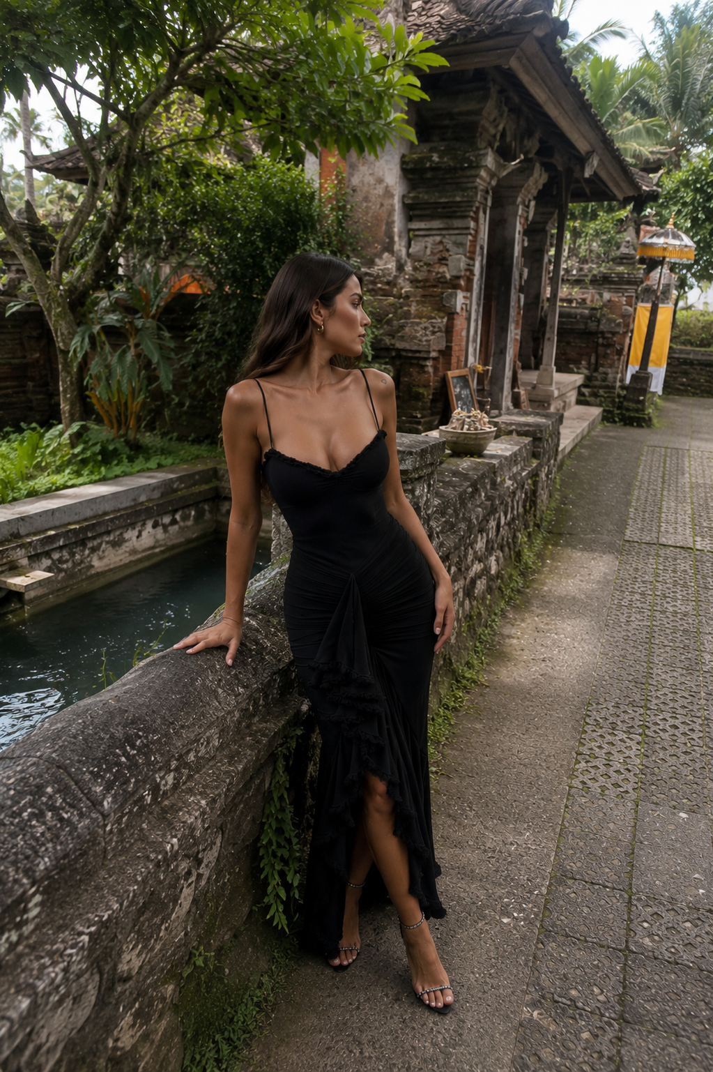 Edith Valmont — Vestido Largo Tirantes Abertura & Volantes | Bali