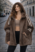 Camila Signature Valmont — Chaqueta de Pelo con Capucha | LIQUIDACIÓN 70%