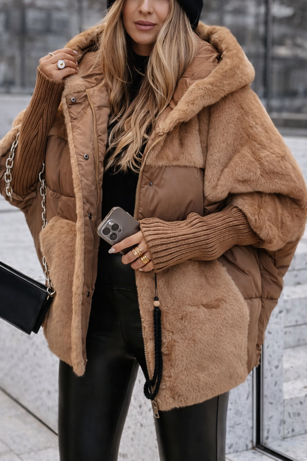 Raina Valmont — Chaqueta Acolchada Luxe Velvet | LIQUIDACIÓN 70%