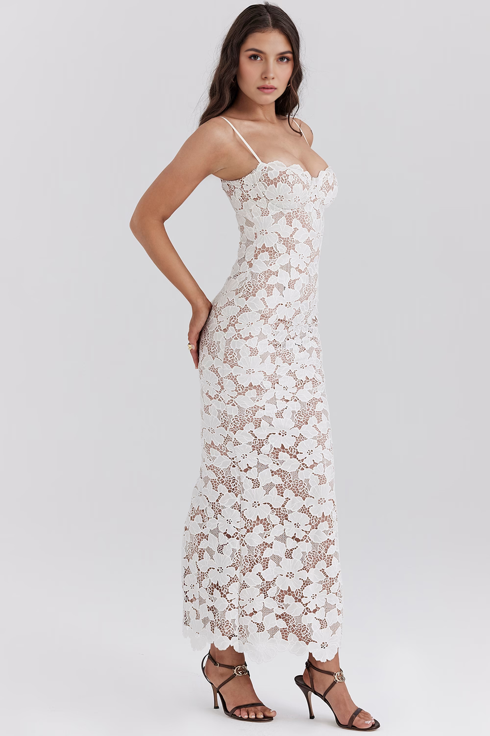 Perla Valmont — Vestido Maxi Bordado Premium | Primavera 2026