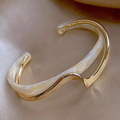 Onoa Valmont — Brazalete Premium | Joyería de Mujer