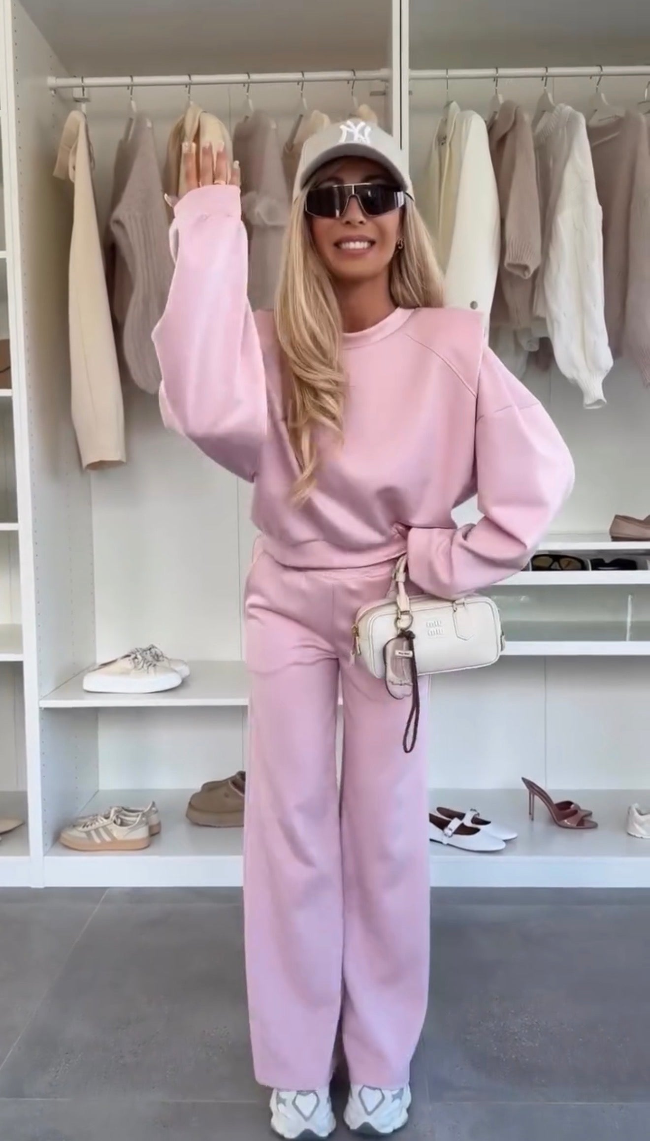 Candy Set Valmont — Conjunto Sudadera Crop & Wide Leg | Dulzura con Actitud