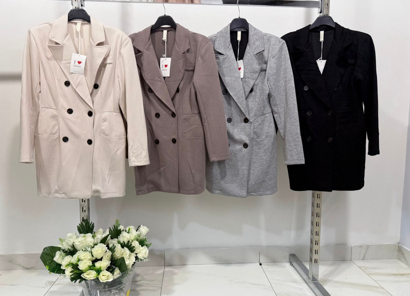 Madame Élégance Valmont — Vestido Blazer Doble Botonadura | Autorité