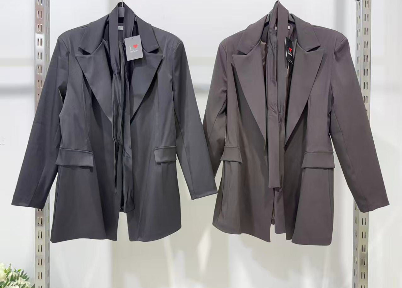 Panther Lace Valmont — Conjunto Blazer & Pantalón Campana de Encaje | Mujer