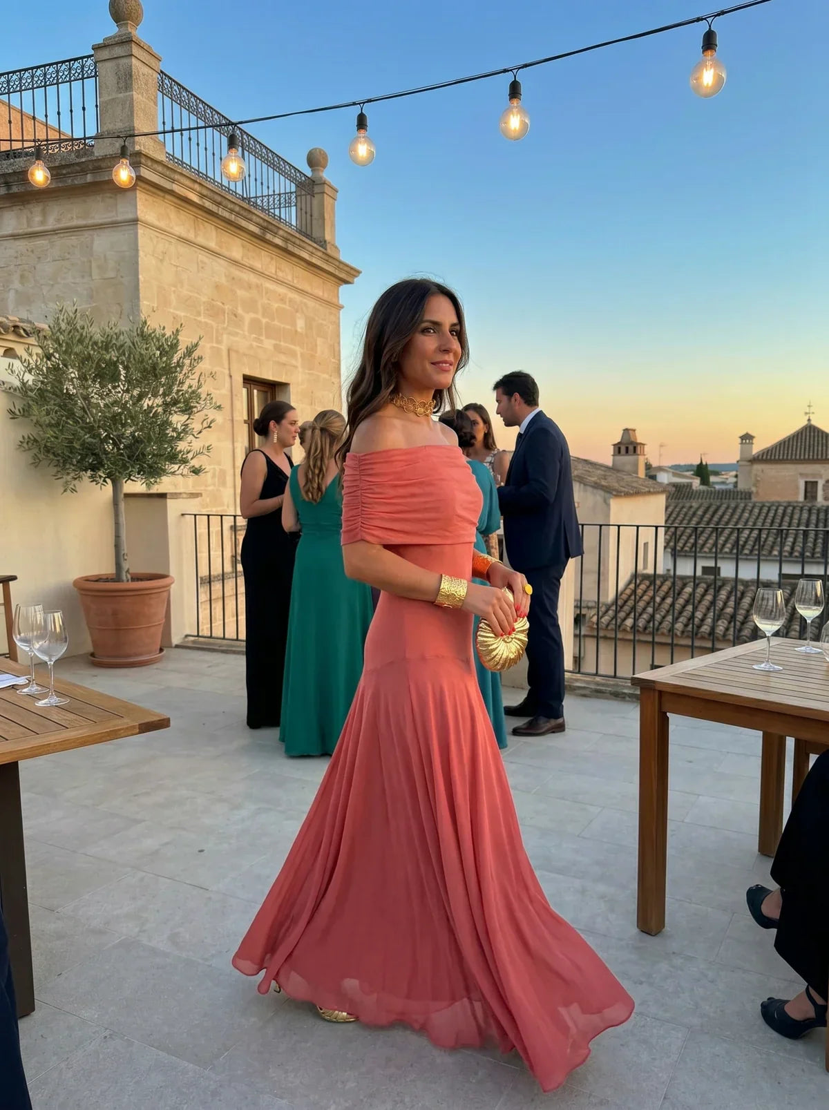 Carla Valmont — Vestido Maxi Elegante & Sencillo | Marbella 2026