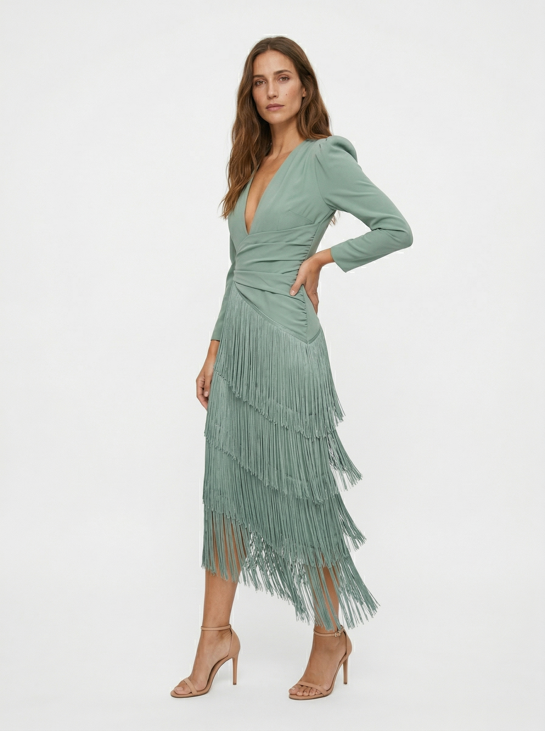 Clara Valmont — Vestido Elegante de Flecos con Mangas | Colección Sevilla