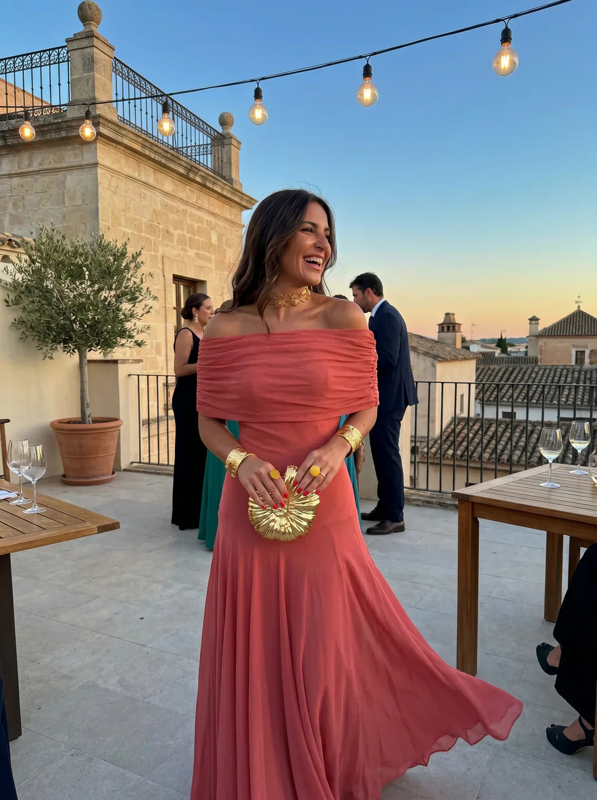 Carla Valmont — Vestido Maxi Elegante & Sencillo | Marbella 2026