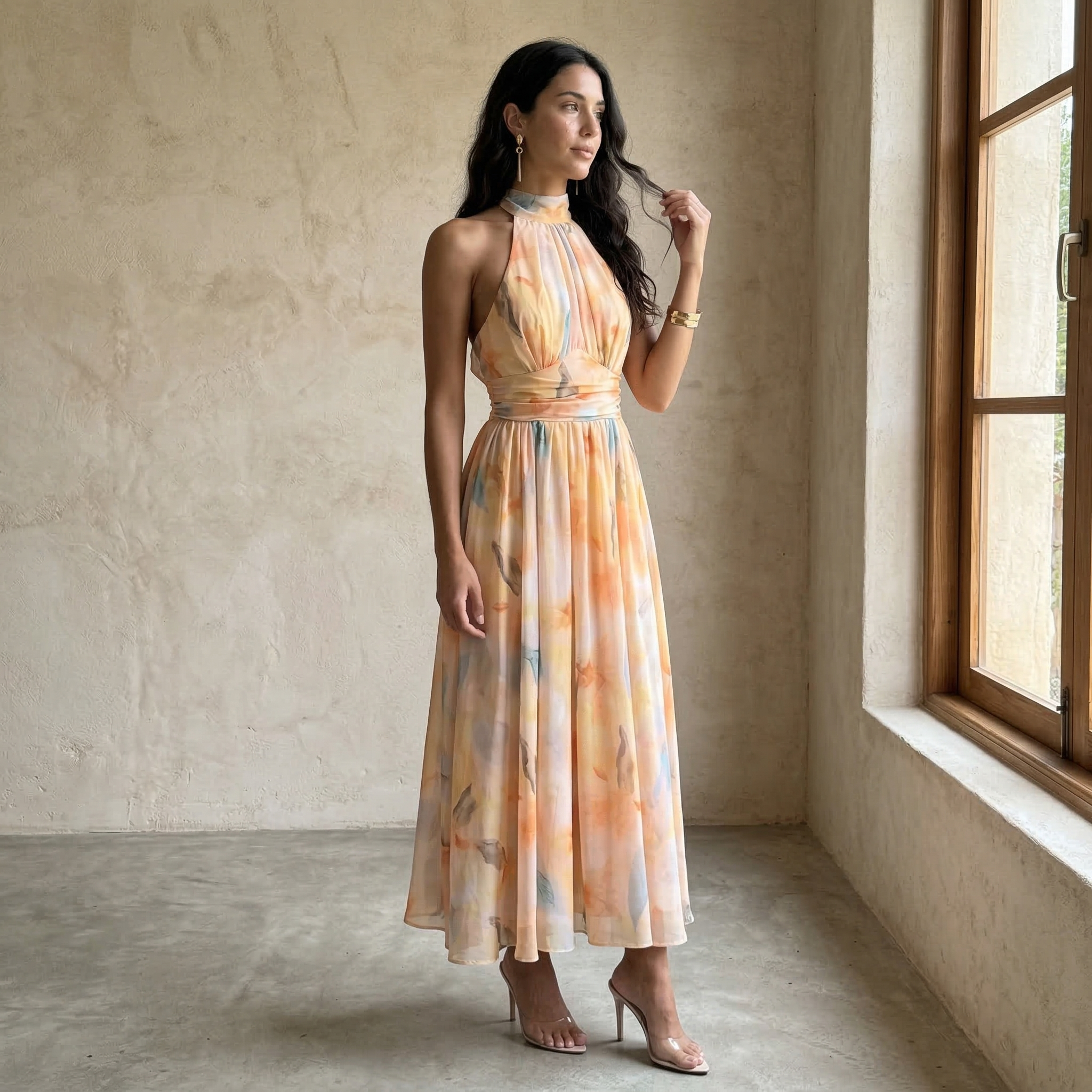 Aura Valmont — Vestido Estampado Halter Cintura Ajustable | Marbella 2026