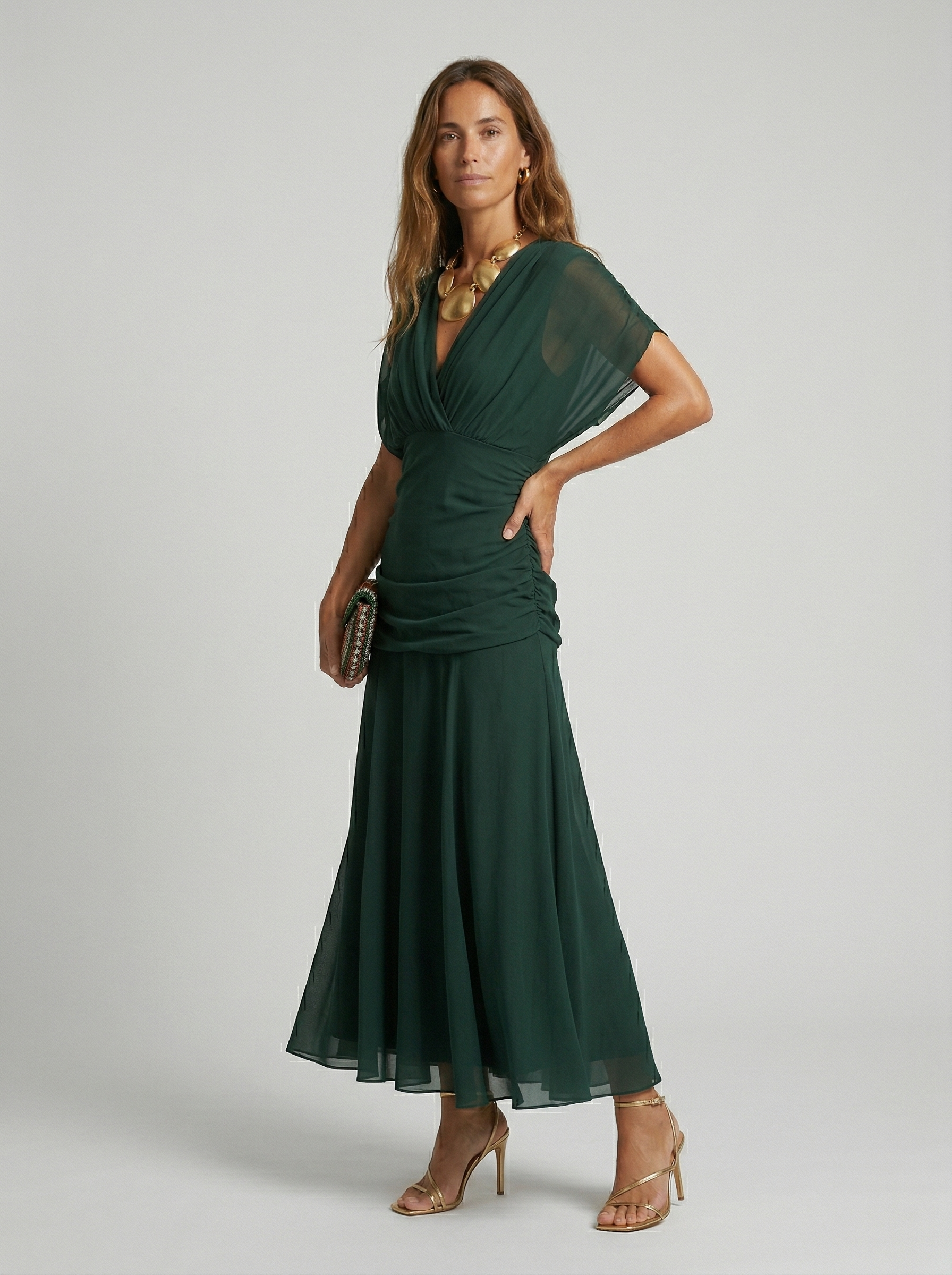 Nora Valmont — Vestido Largo Escote en V Edición Limitada | Sevilla
