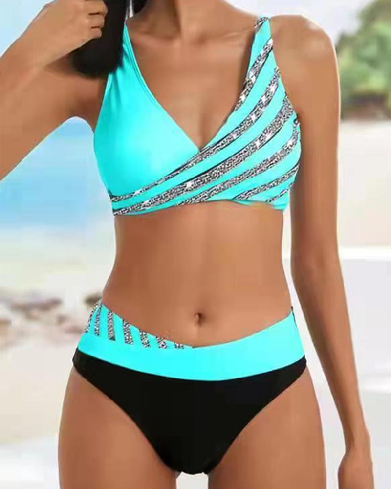 Bikinis Mona Valmont — confianza que brilla bajo el sol | Bikini Estampado Tonos Cálidos