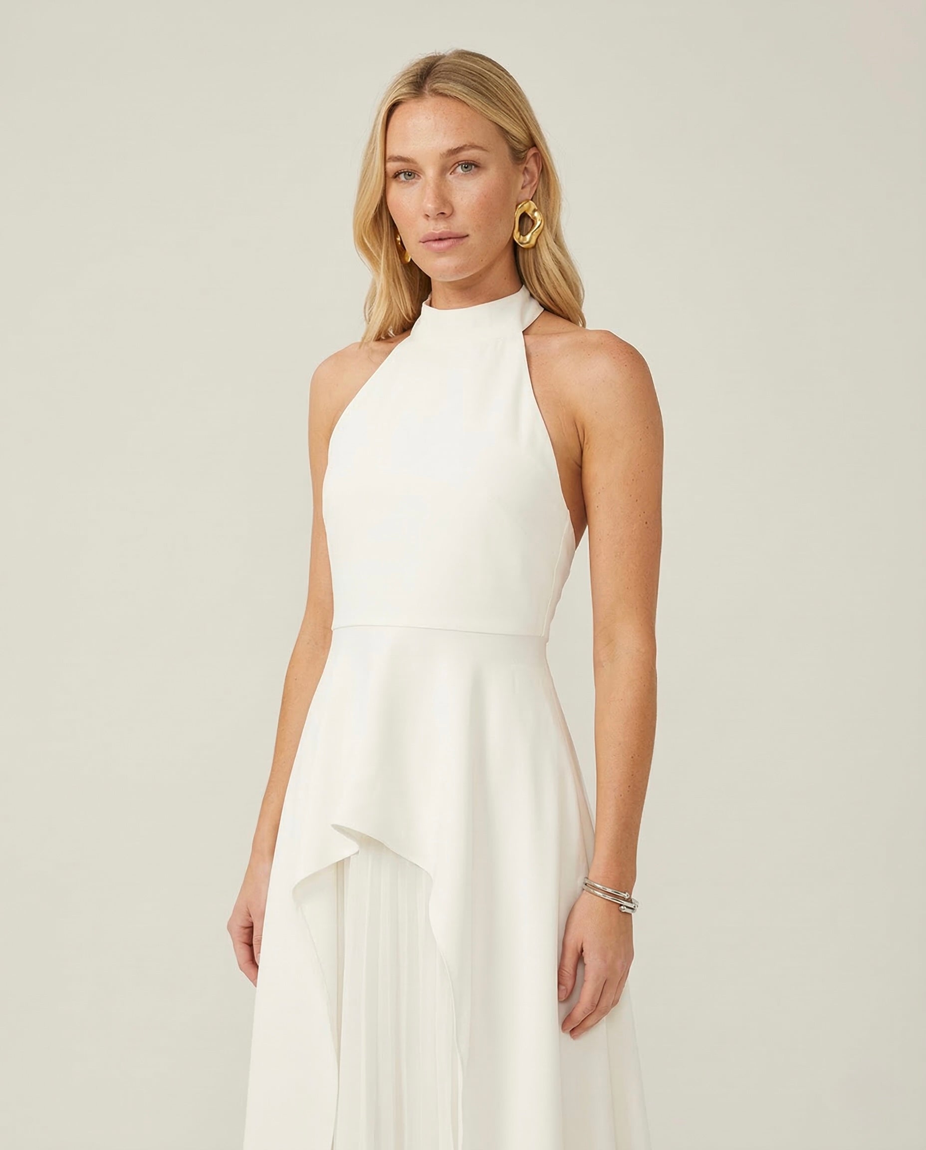 Cisne Valmont — Vestido Asimétrico | Aura Collection