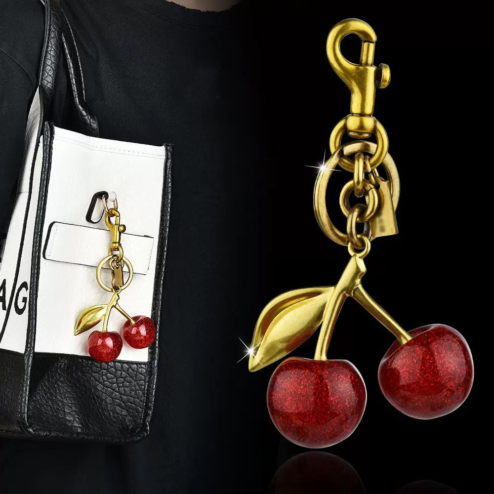 Cherry Valmont — Charm Cereza para Bolso | Gourmandise Dorée
