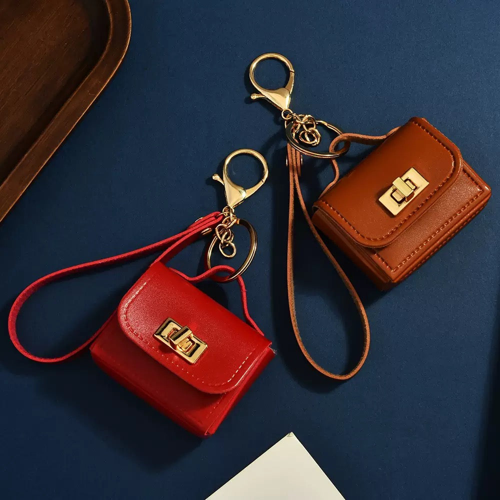 Mini Colgante Valmont — Charm Miniatura para Bolso | Detalle Único