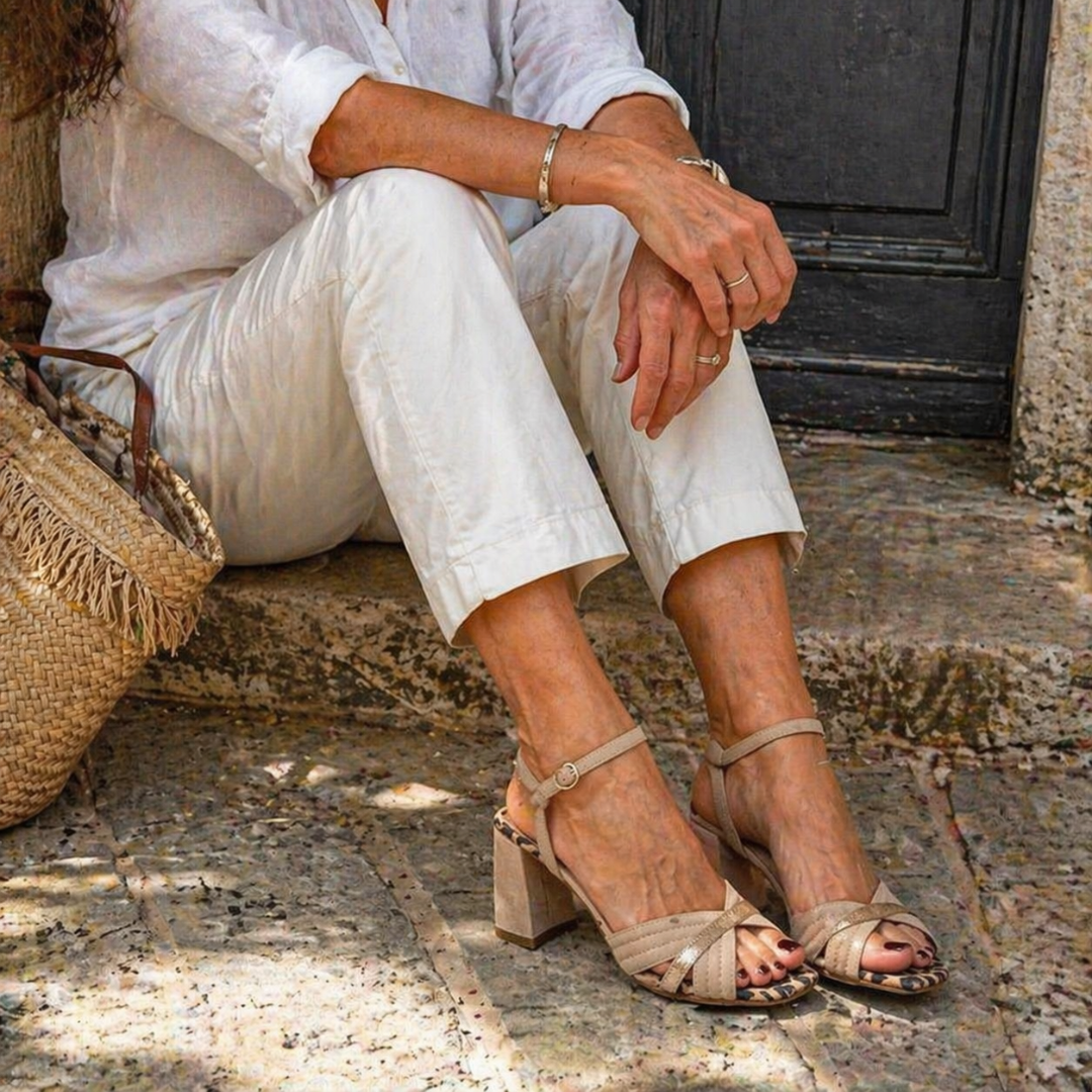 Sandalias Lorrie Valmont — libertad que acaricia el suelo | Sandalias de Tacón Tiras Cruzadas