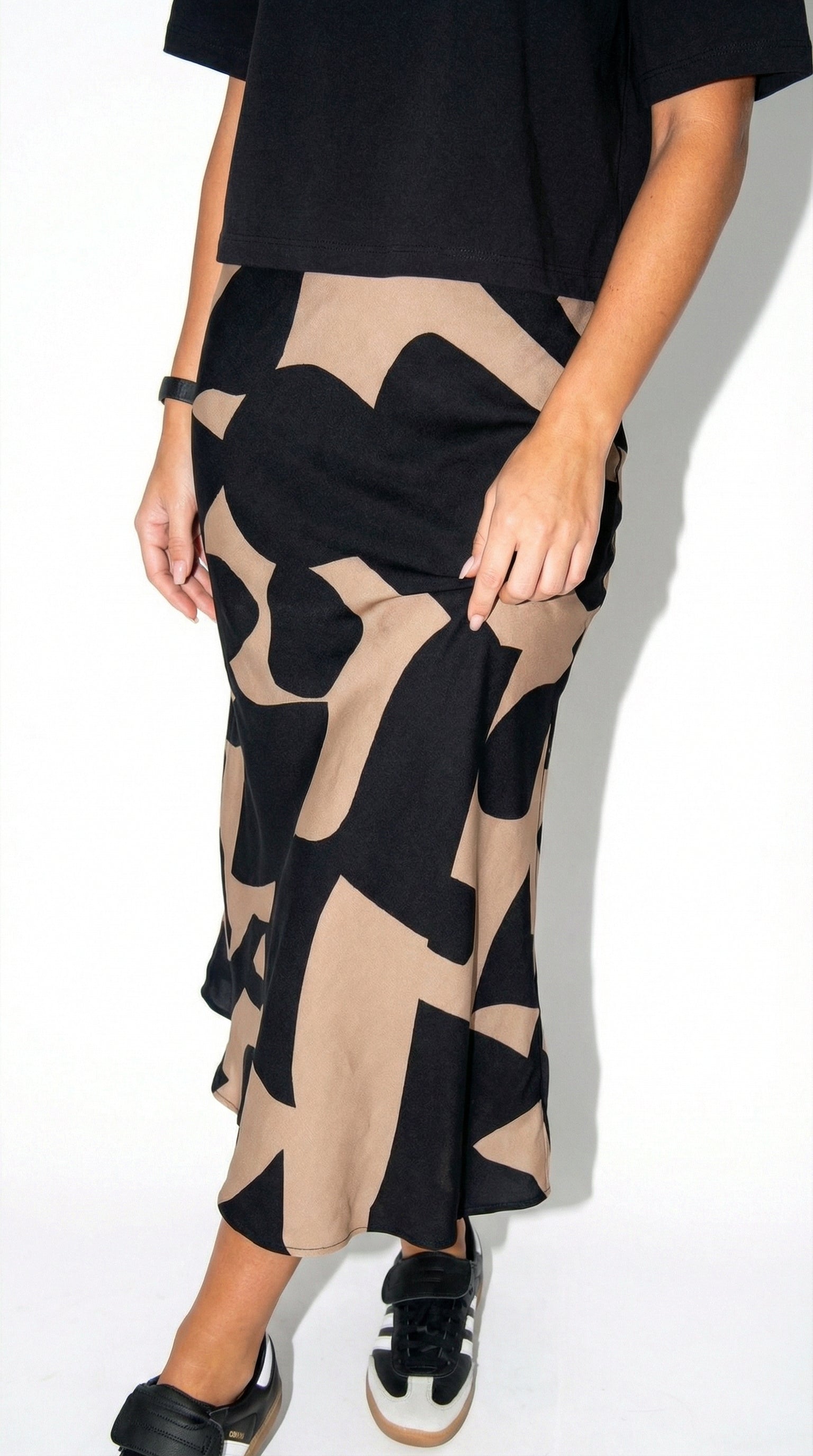 Petra Print Valmont — Conjunto Camiseta Crop & Falda Maxi Estampada | Vivacidad
