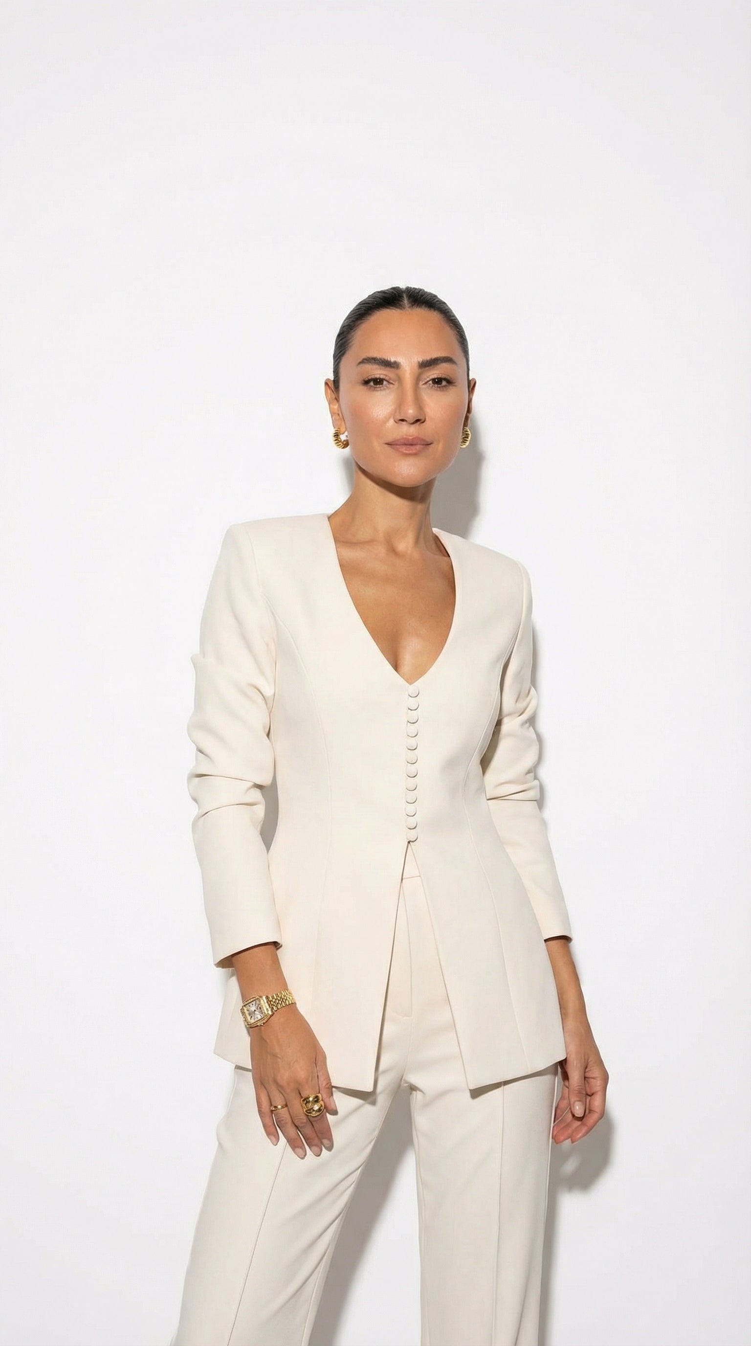 Madame Valmont — Traje Sastre Blanco | Poder Femenino Absoluto