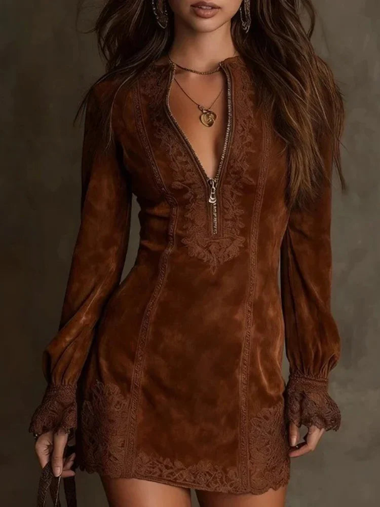 Margot Valmont — Vestido Corto Efecto Ante con Encaje | Douce Audace