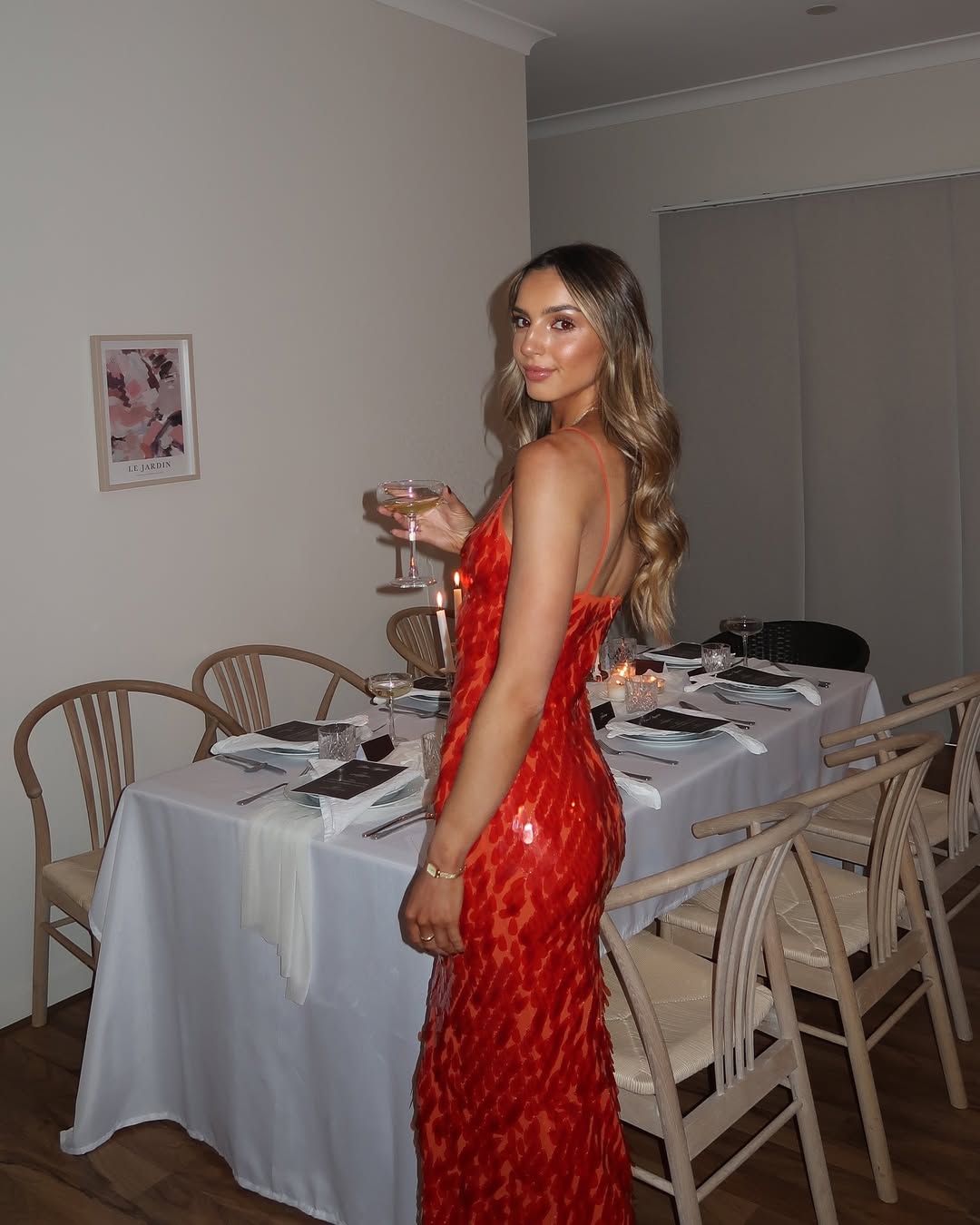 Alejandra Valmont — Vestido Maxi con Lentejuelas | Marbella 2026