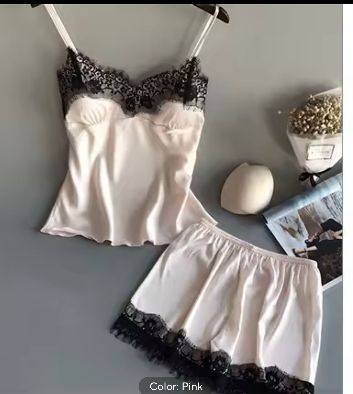 Pijama Nuit Valmont — Elegancia Nocturna en Rojo, Negro y Blanco