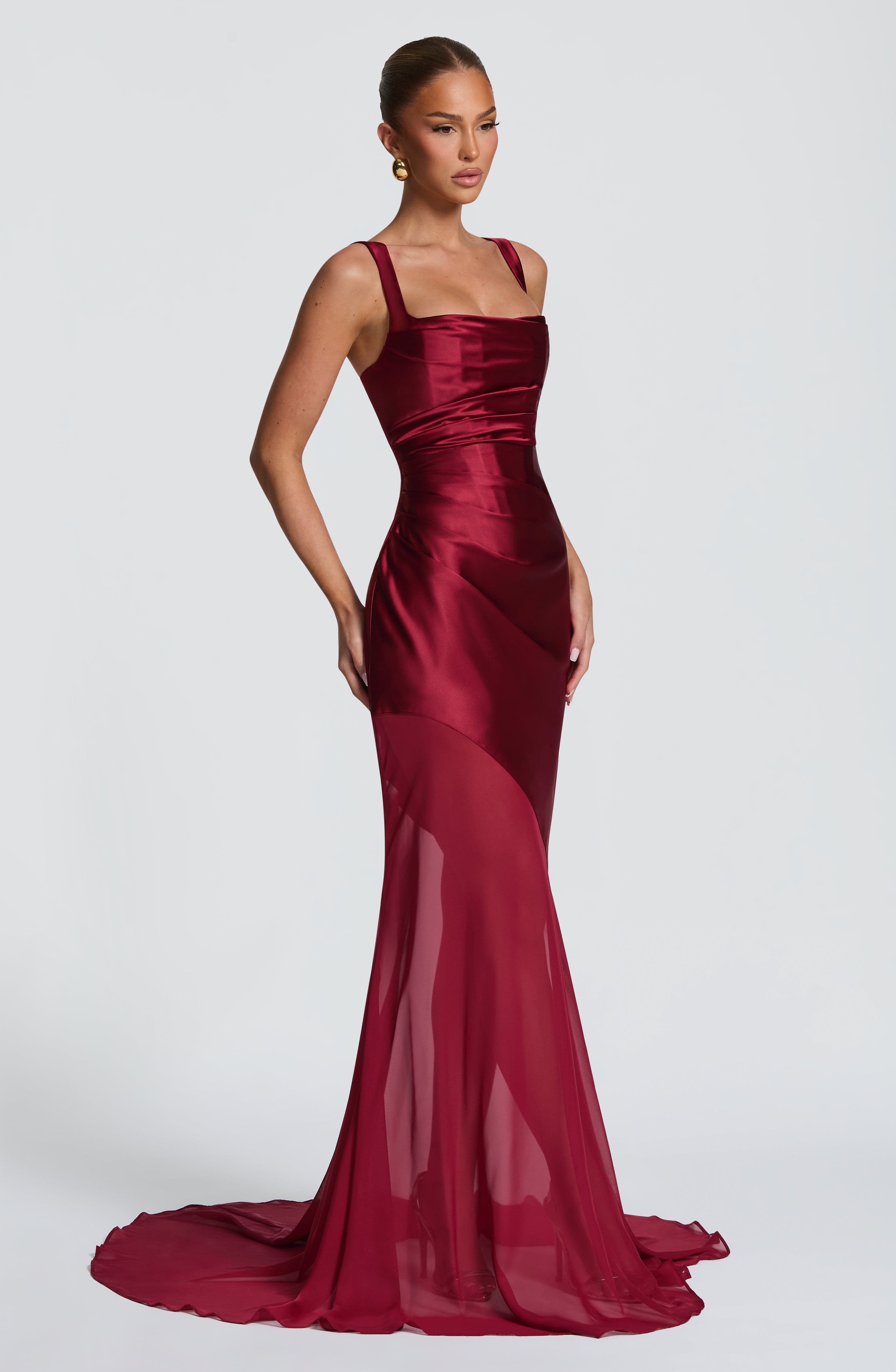 Eliza Valmont — Vestido Borgoña | Edición Limitada Exclusiva
