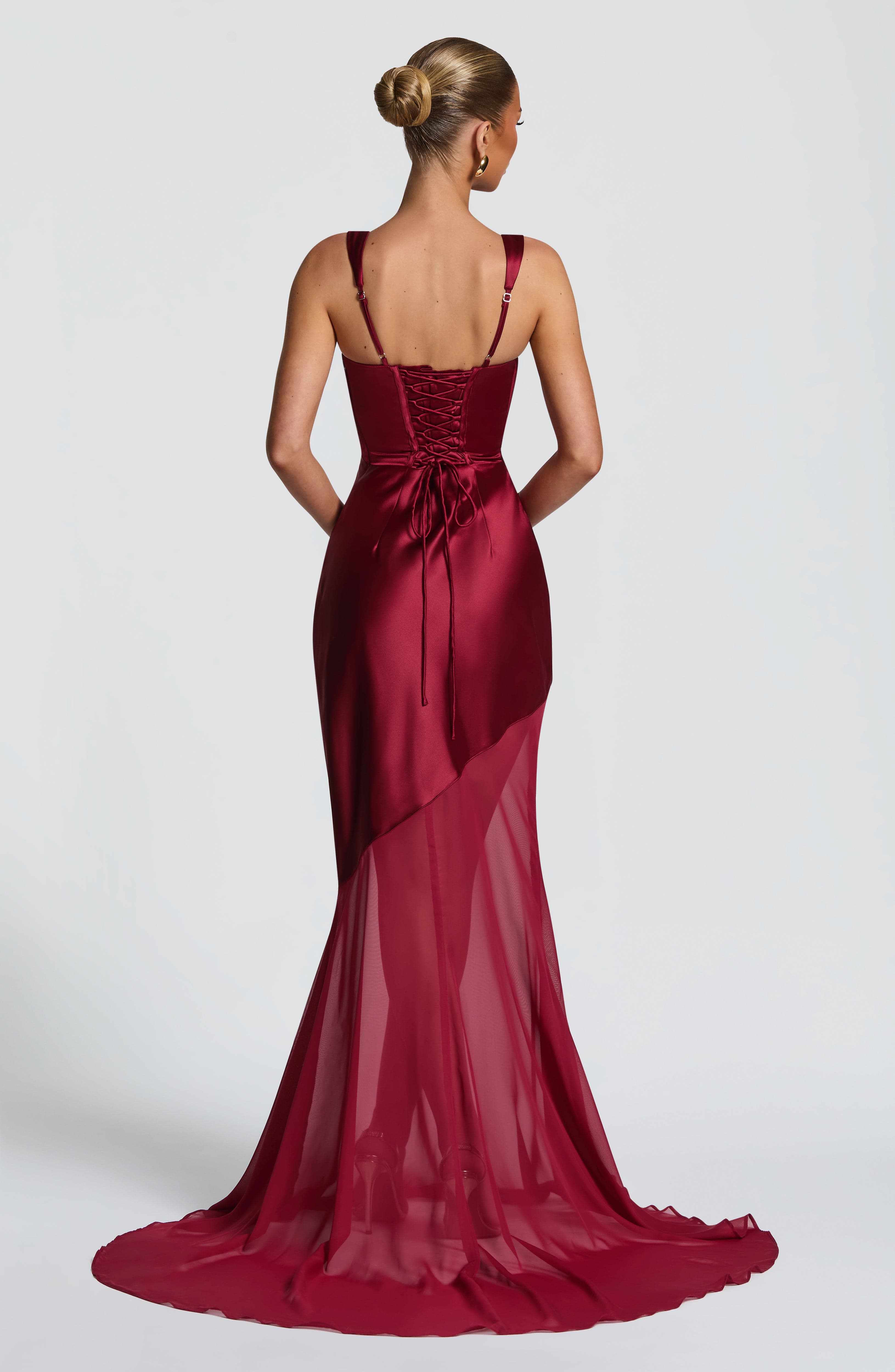 Eliza Valmont — Vestido Borgoña | Edición Limitada Exclusiva