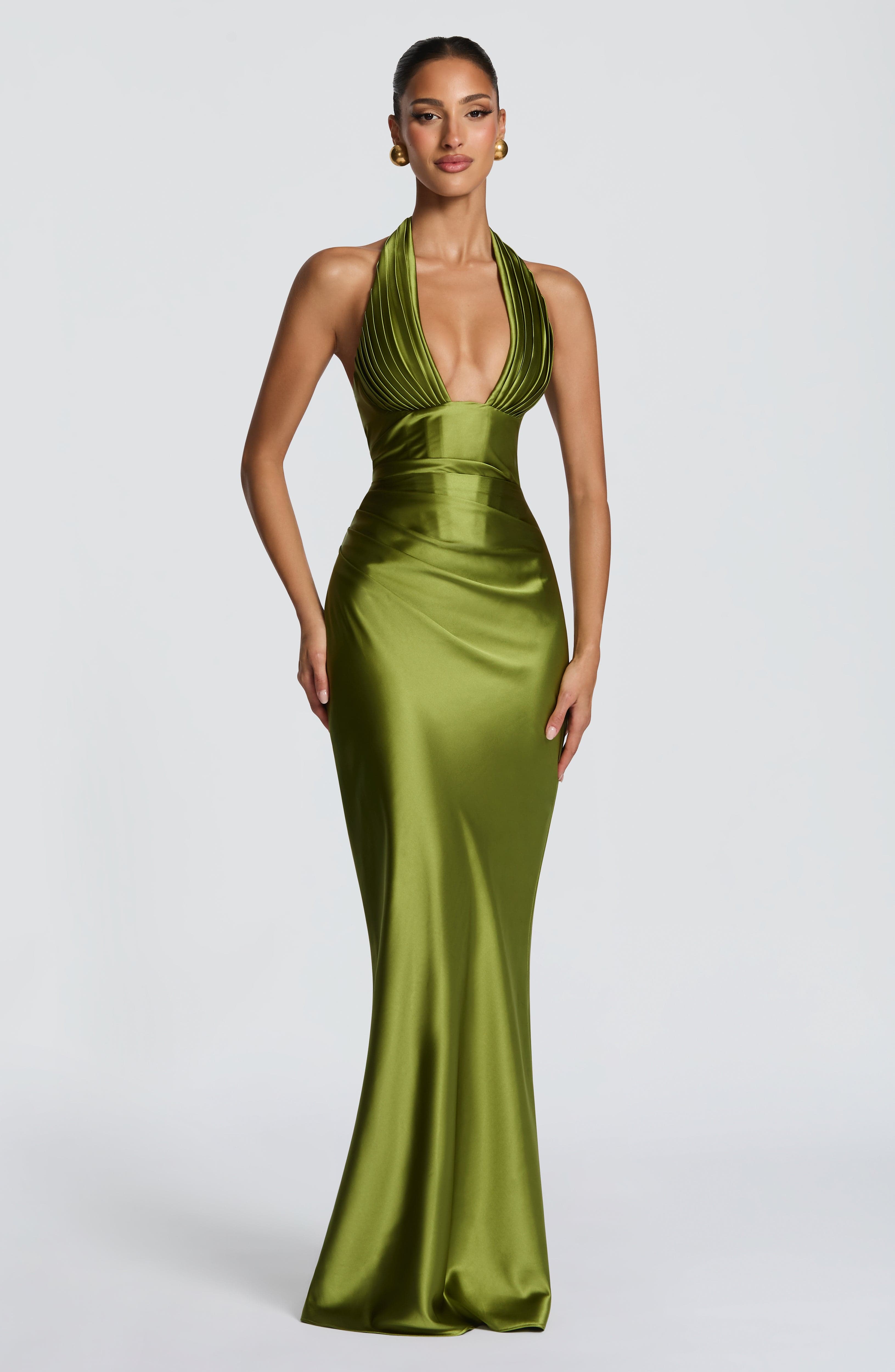 Elowen Valmont — Vestido Largo Oliva | Elegancia Terrena