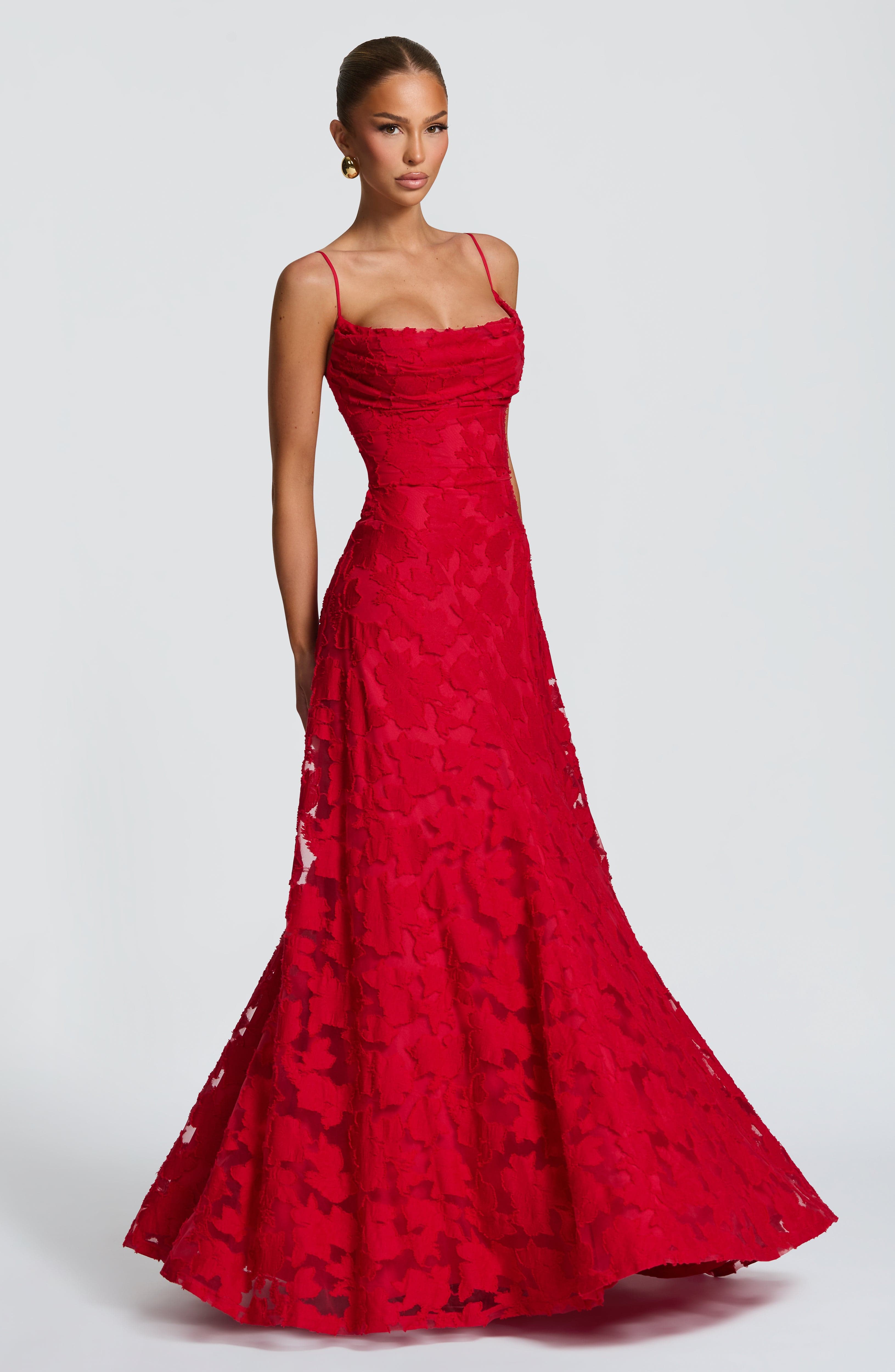 Francis Valmont — Vestido Largo Rojo | Audacia que Enamora