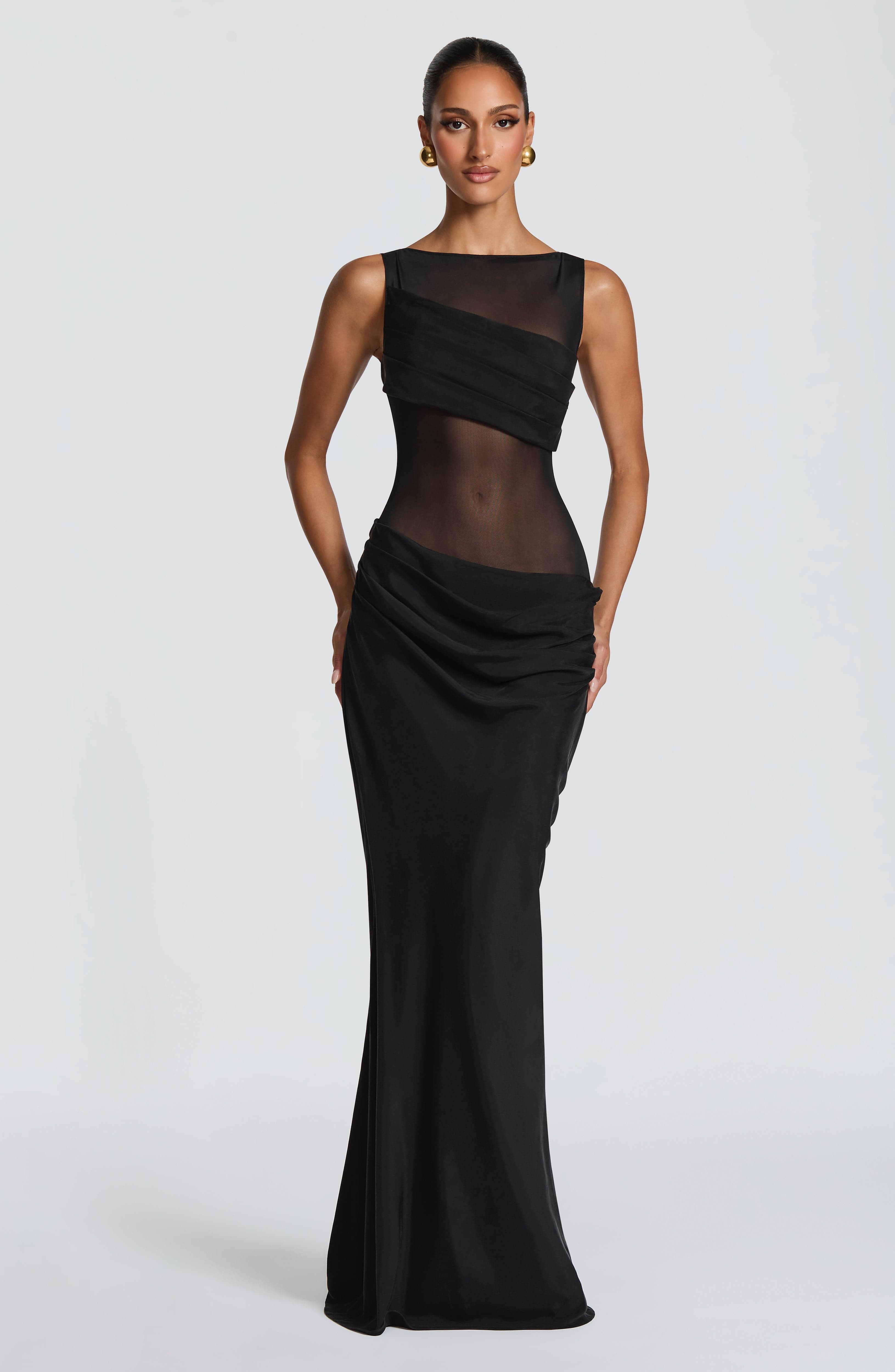 Gracelyn Valmont — Vestido Largo Negro | Silueta de Noche Perfecta