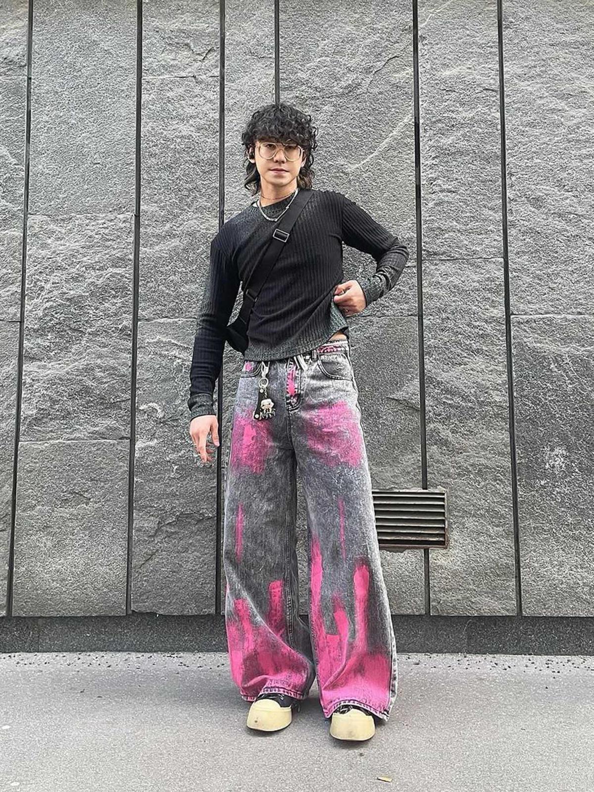Vaquero Graffiti Distressed Valmont — Distinción urbana irresistible | Vintage Wash