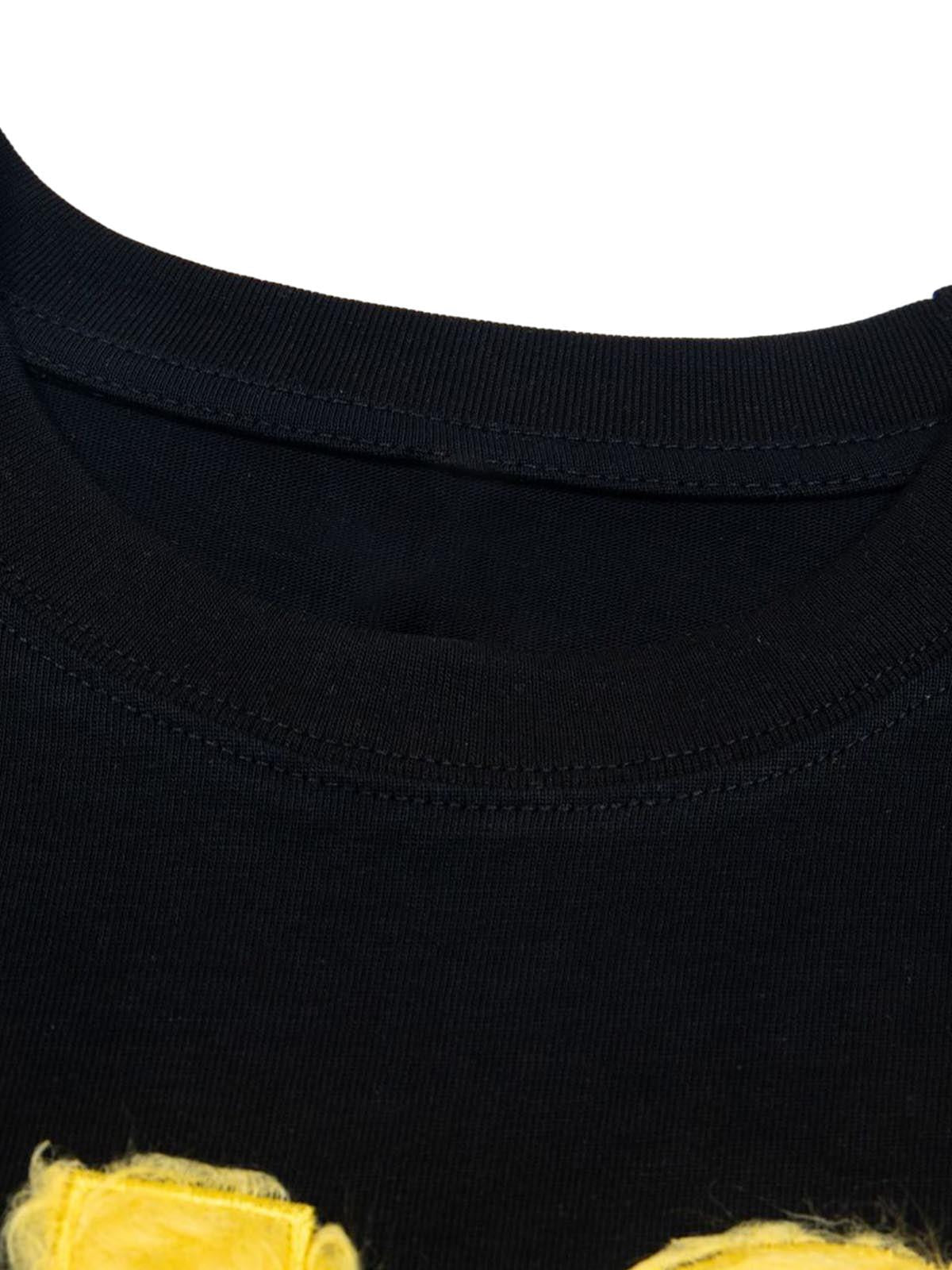 Camiseta Retro Patch Valmont — Distinción urbana irresistible | Rojo