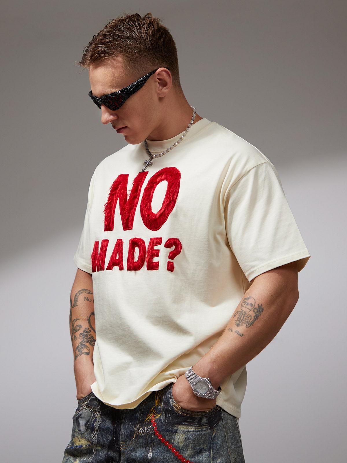 Camiseta Retro Patch Valmont — Distinción urbana irresistible | Rojo