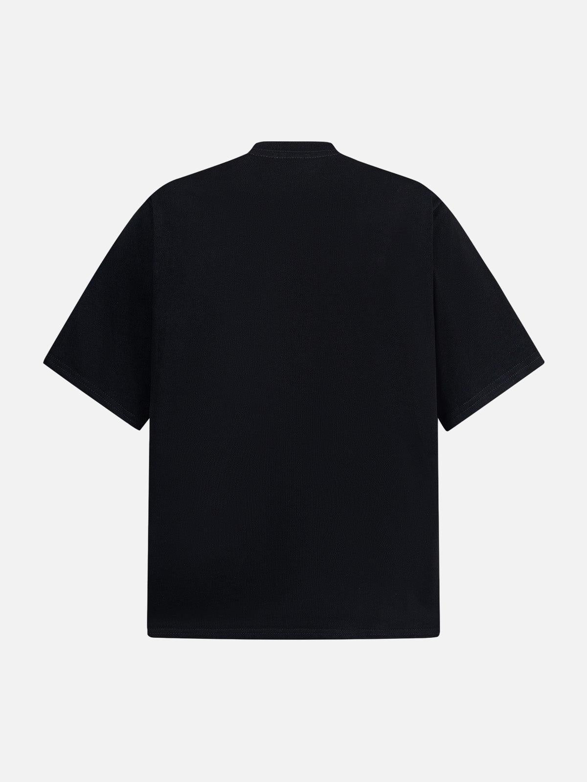 Camiseta Retro Patch Valmont — Distinción urbana irresistible | Rojo