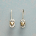 Corazón Dorado Valmont — Pendientes Elegantes Corazón | Joyería