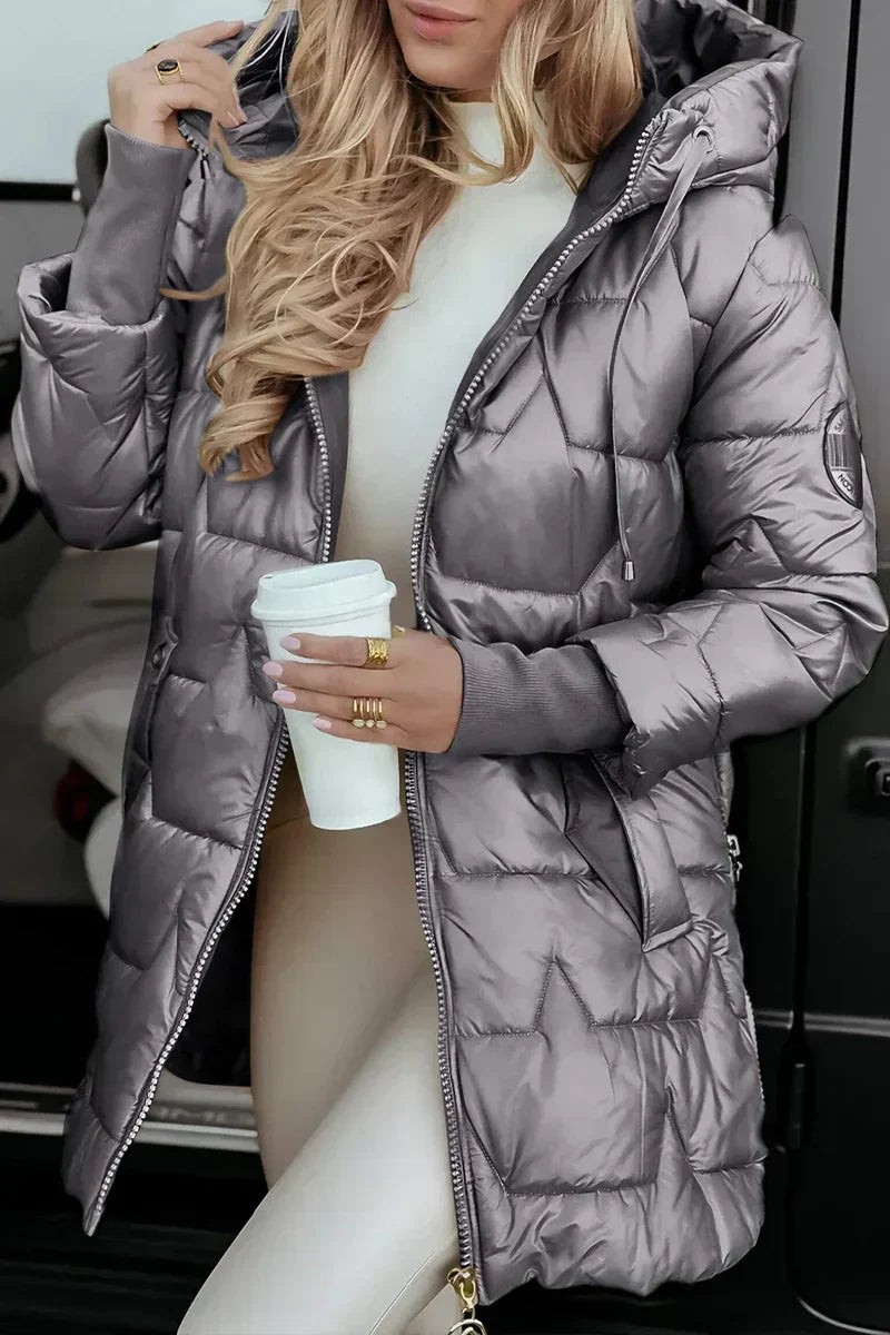 Valentina Valmont — Abrigo Elegante con Capucha | LIQUIDACIÓN 70%