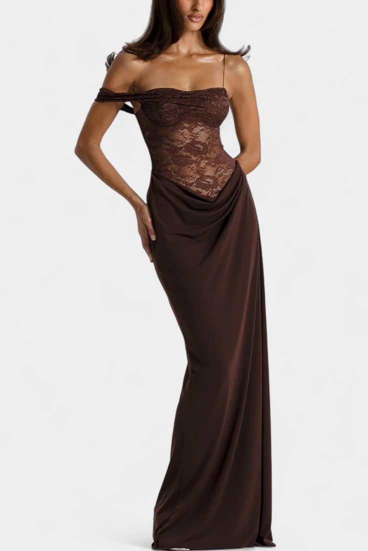 Castanza Valmont — Vestido Maxi Asimétrico de Encaje | Alta Noche